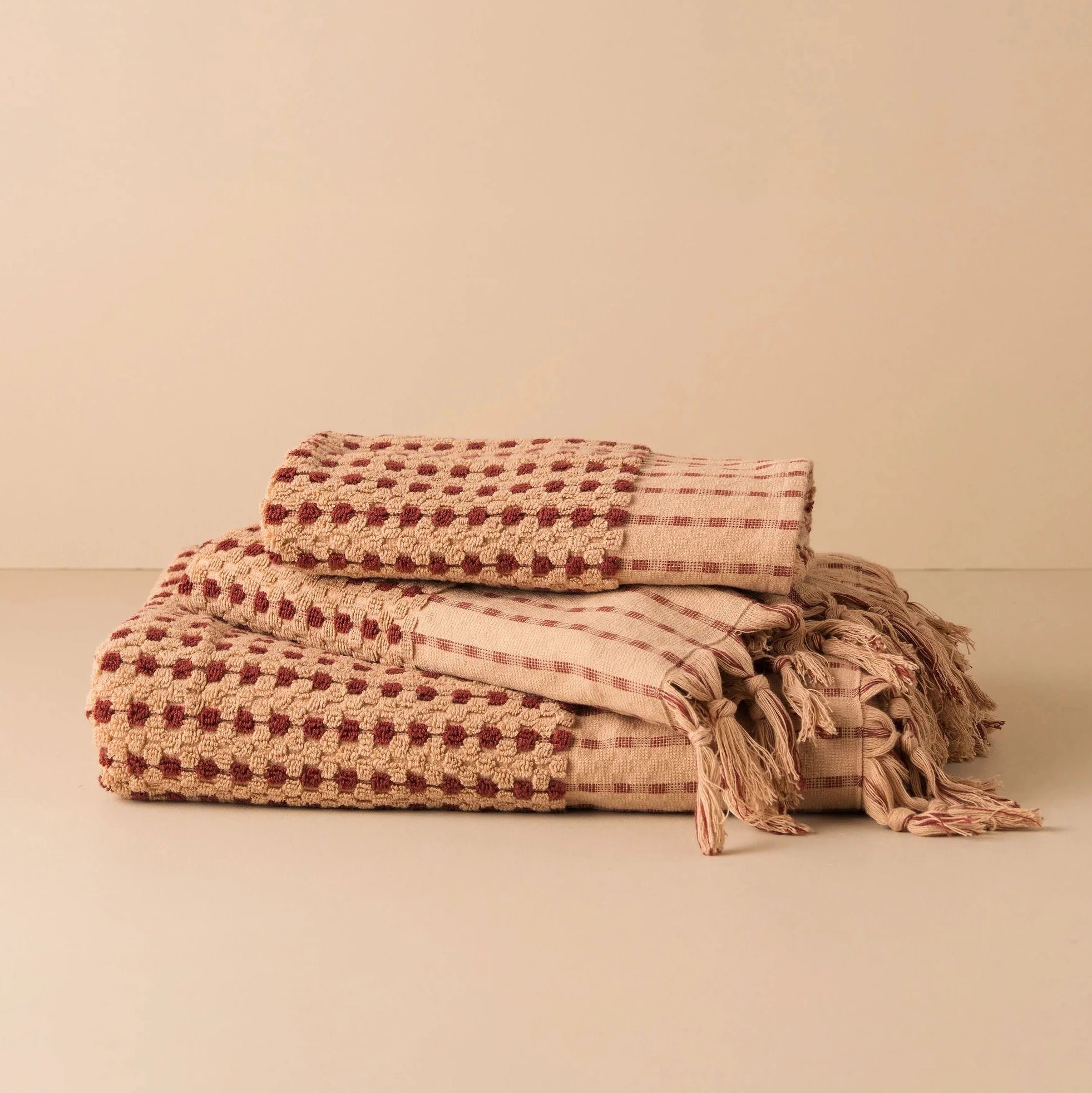 Chickpea Bath Sheet Collection | Truffle/Burgundy