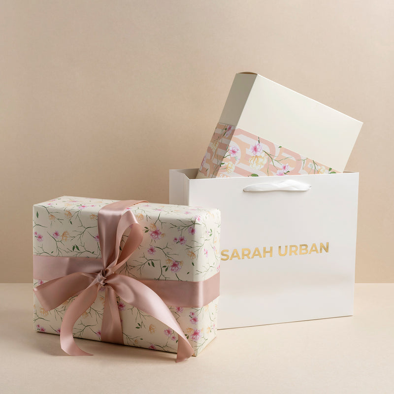 Ivory Centrepiece Gift Box